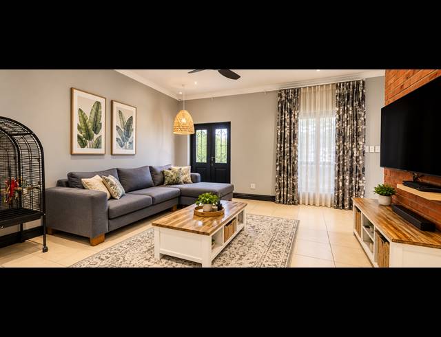 4 BEDROOM FREEHOLD FOR SALE IN SUNWARD PARK
